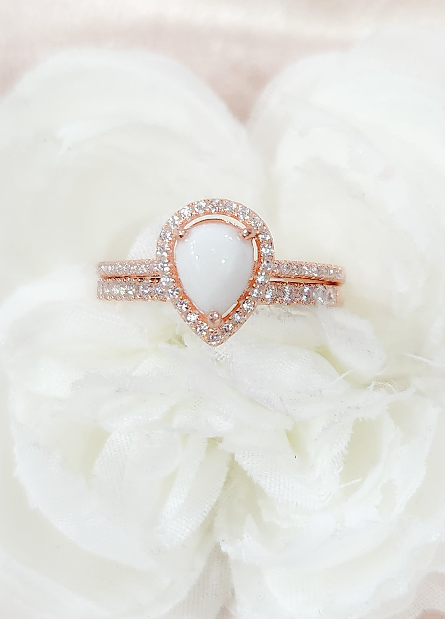 Juliet Simple Stacker