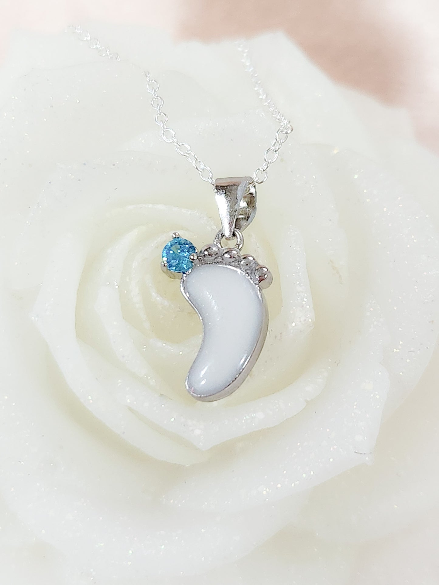 Zoey Pendant