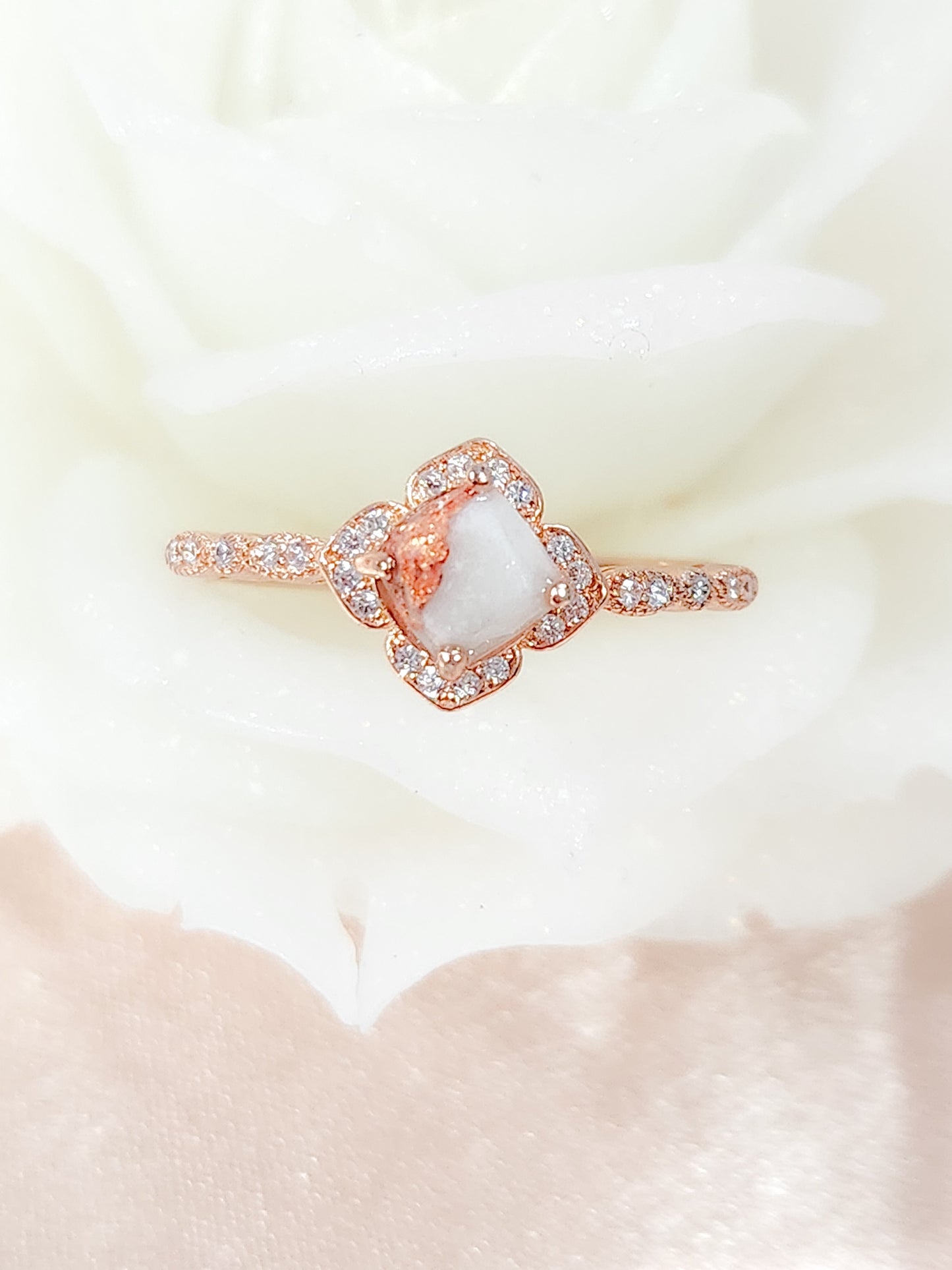 Cassandra Ring
