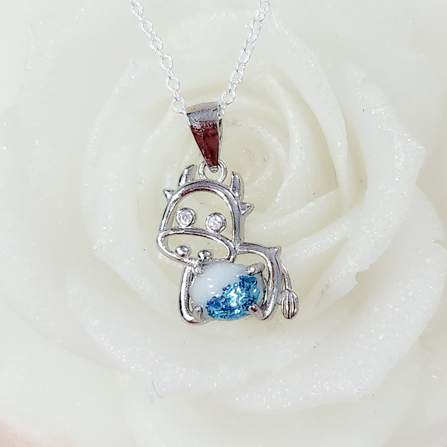 Bessie Pendant