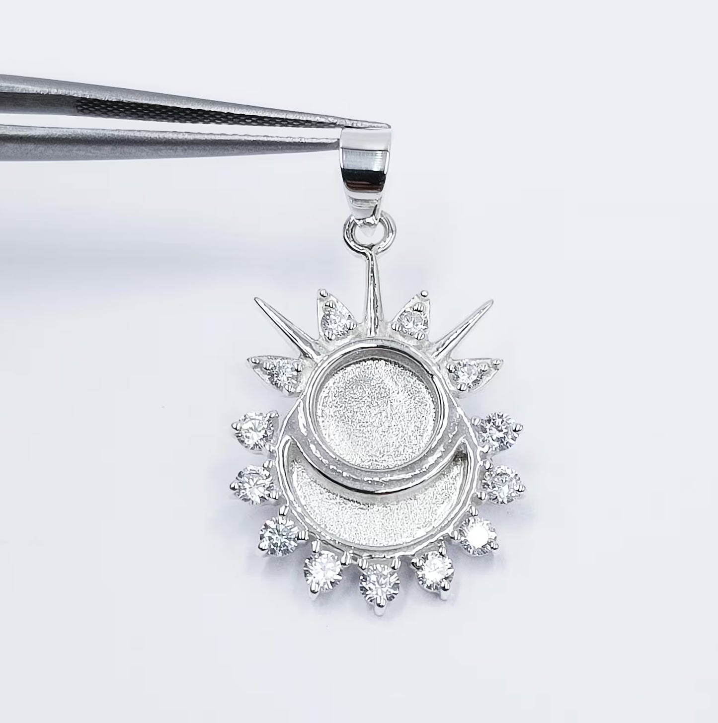 Lenora Pendant