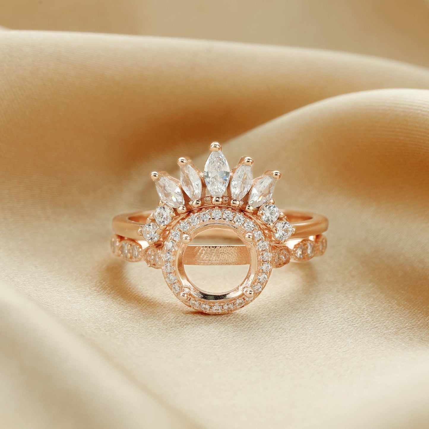 Arianna Crown Stacker