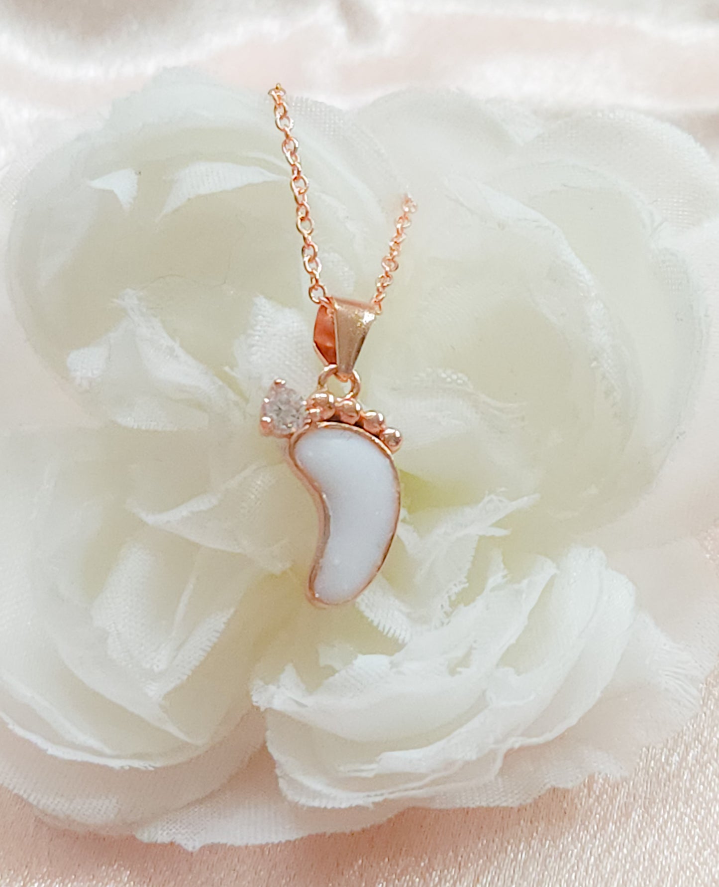 Zoey Pendant