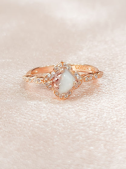 Cassandra Ring