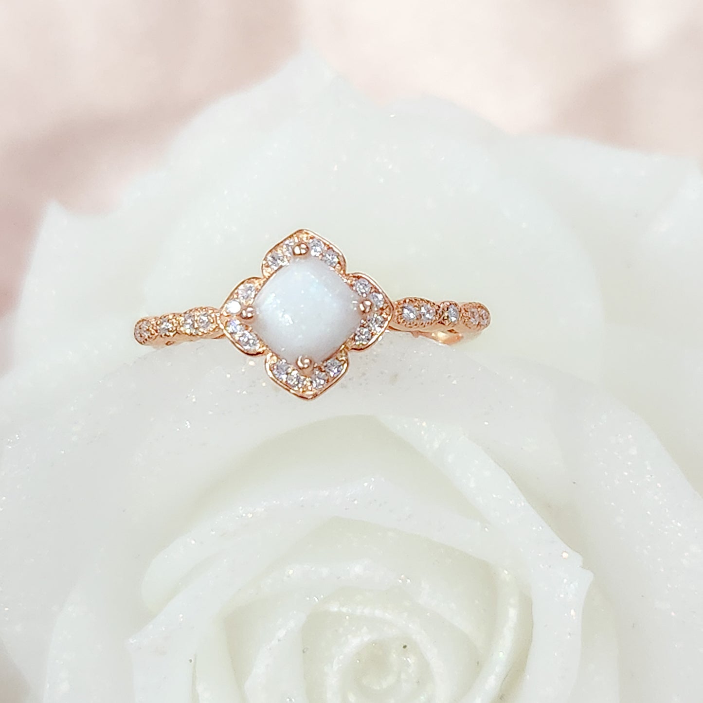 Cassandra Ring