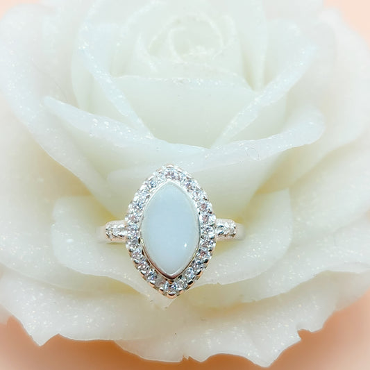 Eliza Ring