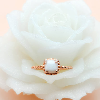 Mae Ring