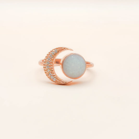 Luna Ring Size 8
