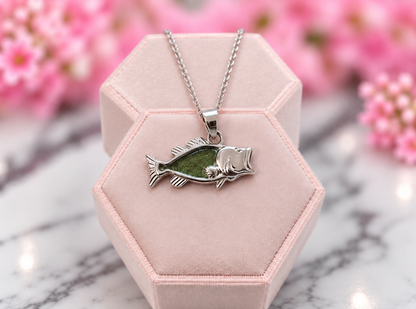 Fishing Memories Necklace Silver