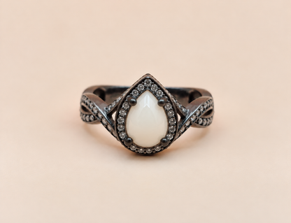 Pear Ring Size 8.5