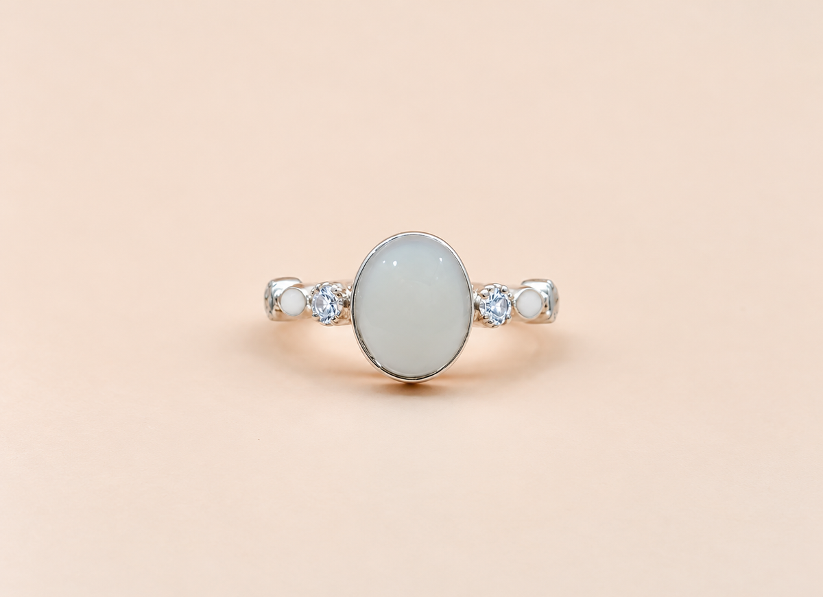 Tia Ring Size 9