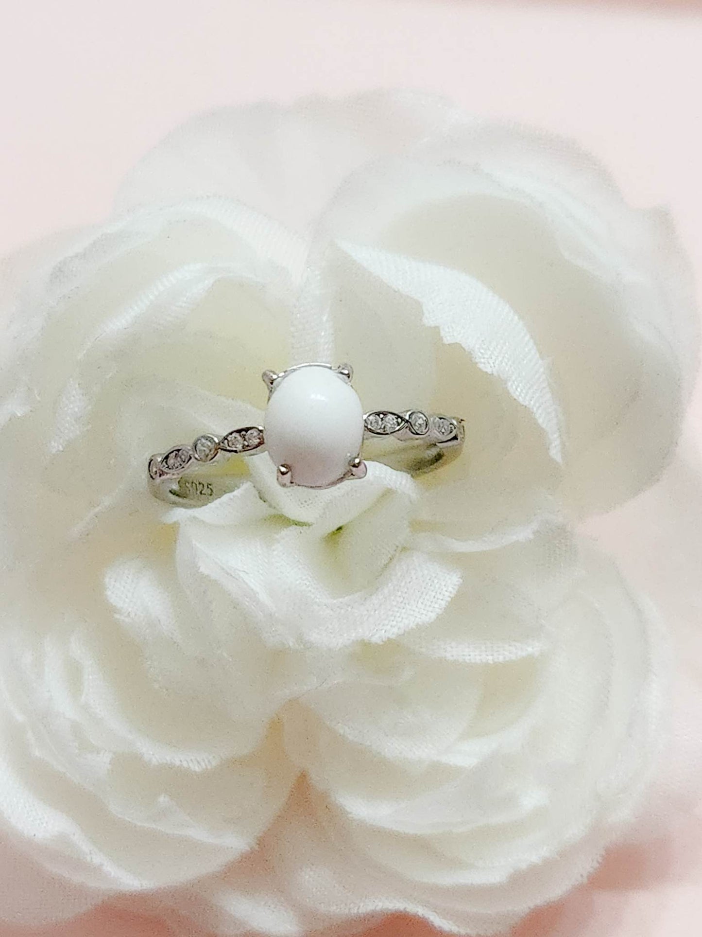 Delilah Breastmilk Ring 